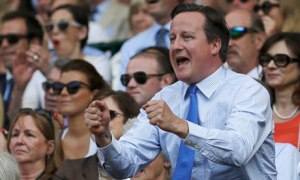 David Cameron cheers on Andy Murray during the Wimbledon men's final